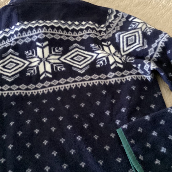 Vineyard vines boys size 16 fleece sweater snowflake theme - Picture 16 of 16